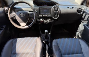 Toyota Etios 1.5 Xs Sedan 16v - Foto #7