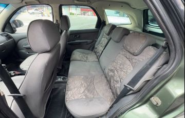 Fiat Palio 1.8 MPi Adventure Locker Weekend 16v - Foto #8
