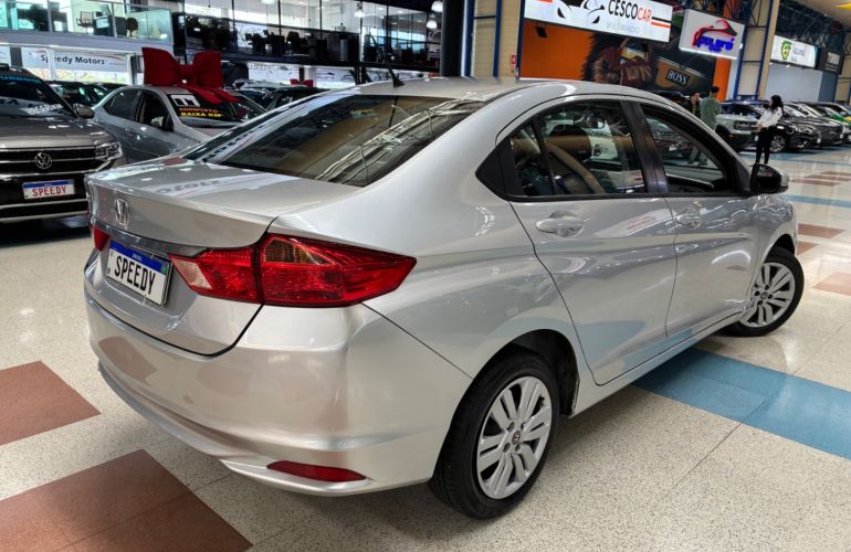 Honda City 1.5 DX 16v - Foto #6