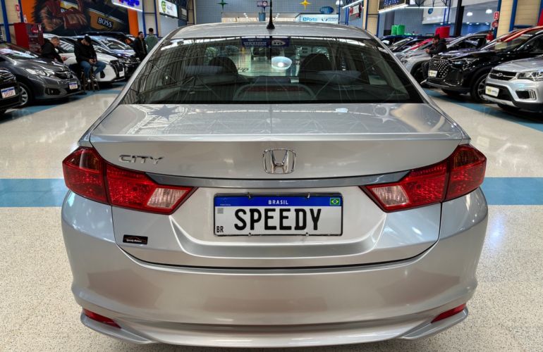 Honda City 1.5 DX 16v - Foto #8