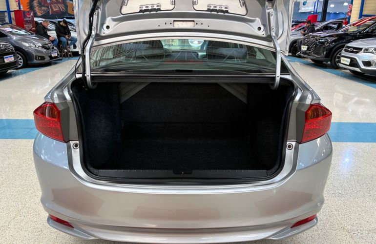Honda City 1.5 DX 16v - Foto #9
