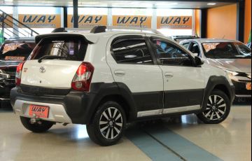 Toyota Etios Cross 1.5 16v - Foto #2