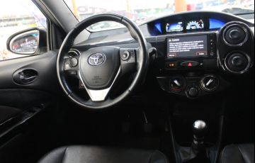 Toyota Etios Cross 1.5 16v - Foto #5