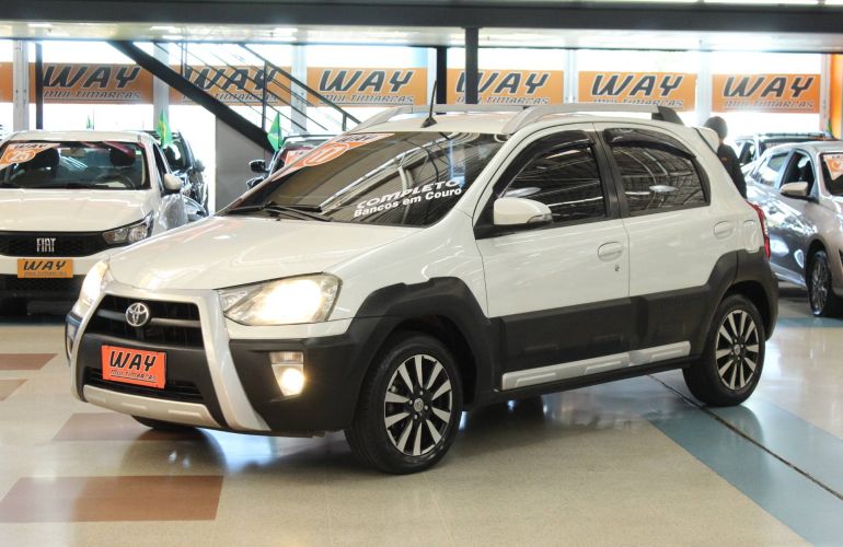 Toyota Etios Cross 1.5 16v - Foto #6