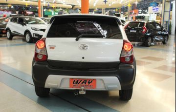 Toyota Etios Cross 1.5 16v - Foto #7