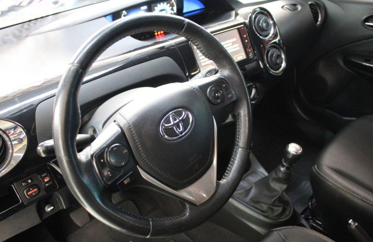 Toyota Etios Cross 1.5 16v - Foto #9