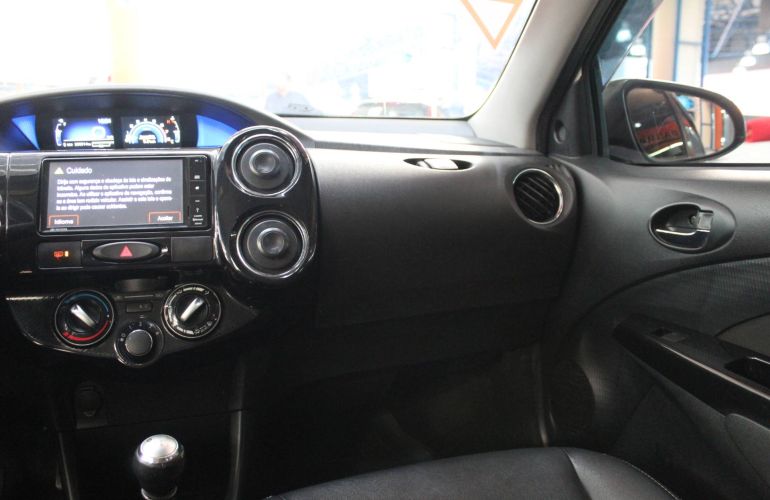 Toyota Etios Cross 1.5 16v - Foto #10
