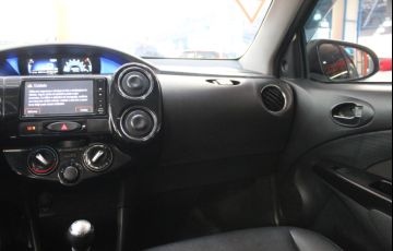Toyota Etios Cross 1.5 16v - Foto #10