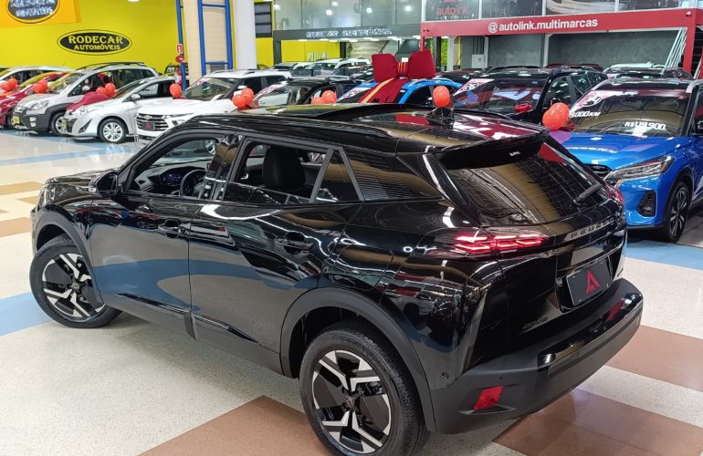 Peugeot 2008 1.0 Turbo 200 Gt - Foto #4