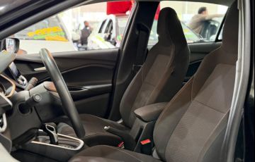 Chevrolet Onix 1.0 LT - Foto #6