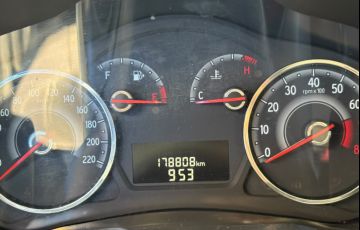 Fiat Grand Siena 1.0 Evo Attractive - Foto #9