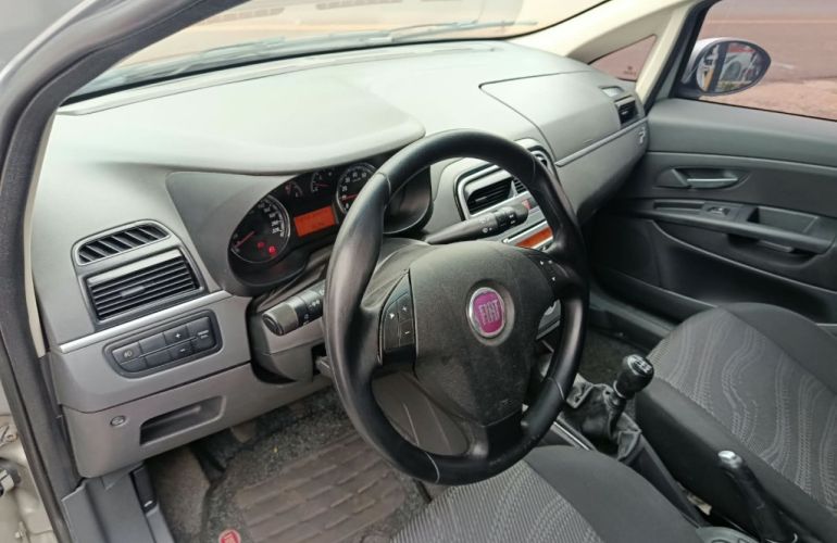Fiat Punto ELX 1.4 (Flex) - Foto #8