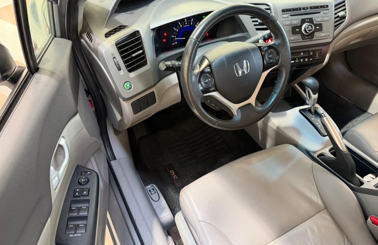 Honda Civic 2.0 LXR 16v - Foto #10
