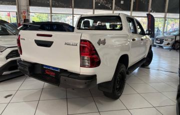 Toyota Hilux 2.8 D-4d Turbo CD Power Pack 4x4 - Foto #2