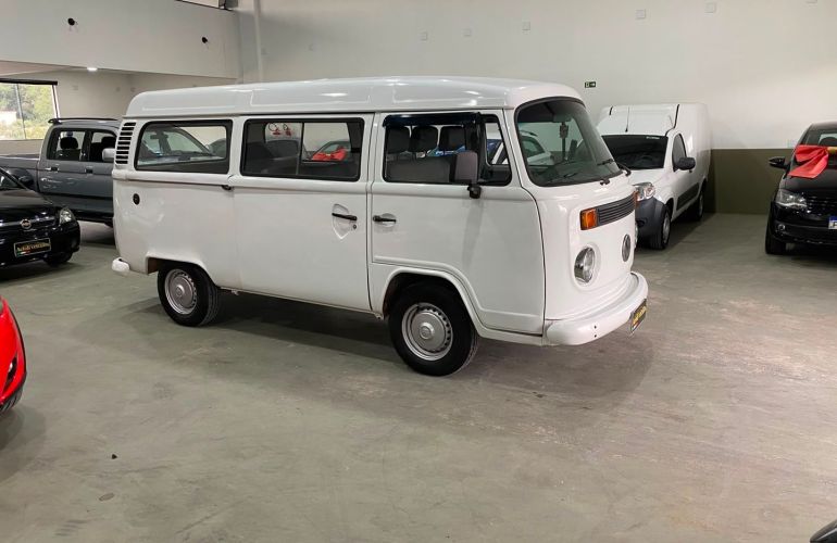Volkswagen Kombi 1.6 Furgão 8V Gasolina 3p Manual - Foto #3