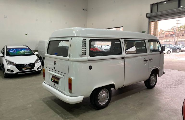 Volkswagen Kombi 1.6 Furgão 8V Gasolina 3p Manual - Foto #4