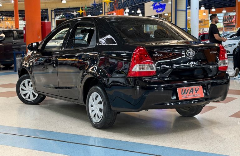 Toyota Etios 1.5 Xs Sedan 16v - Foto #4