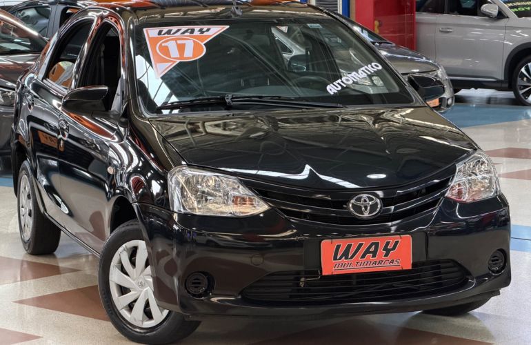 Toyota Etios 1.5 Xs Sedan 16v - Foto #7