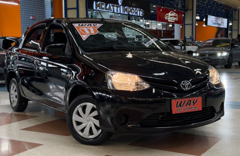 Toyota Etios 1.5 Xs Sedan 16v - Foto #8