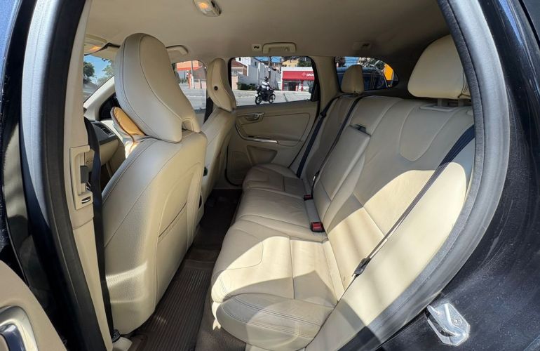 Volvo Xc60 2.0 T5 Comfort FWD Turbo - Foto #8