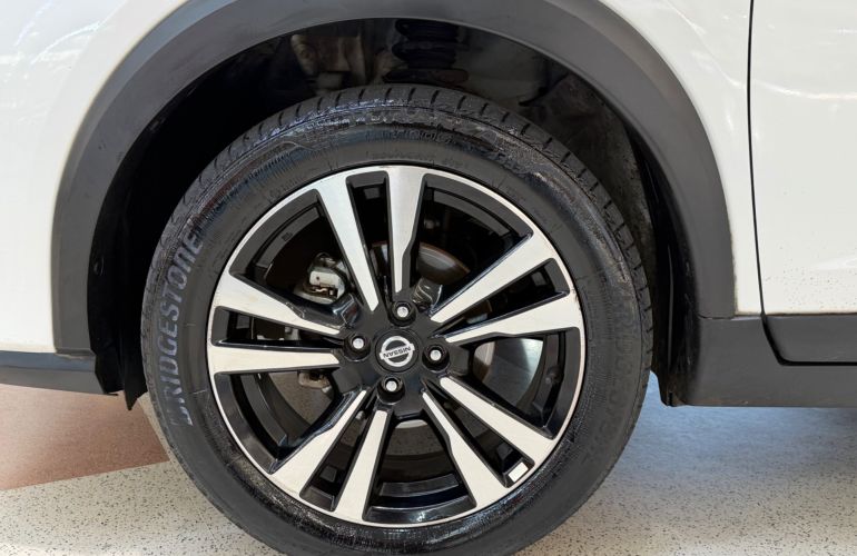 Nissan Kicks 1.6 16V Exclusive - Foto #3