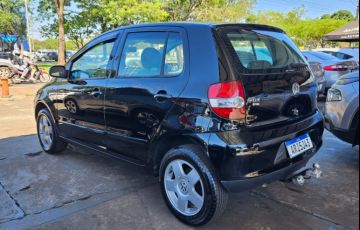 Volkswagen Fox 1.0 8V (Flex) - Foto #3