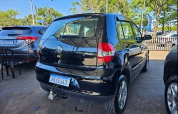 Volkswagen Fox 1.0 8V (Flex) - Foto #8