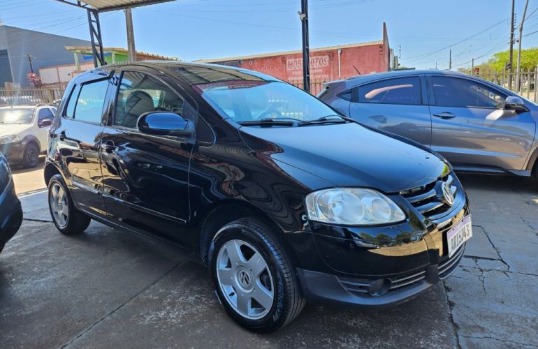 Volkswagen Fox 1.0 8V (Flex) - Foto #9