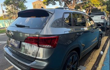 Volkswagen Taos 250 TSi Comfortline - Foto #5