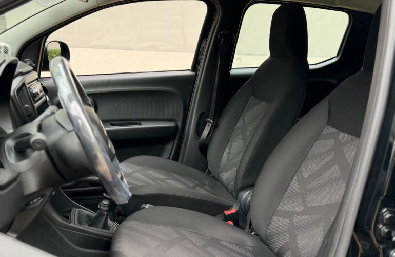Fiat Mobi 1.0 8V Evo Like - Foto #9