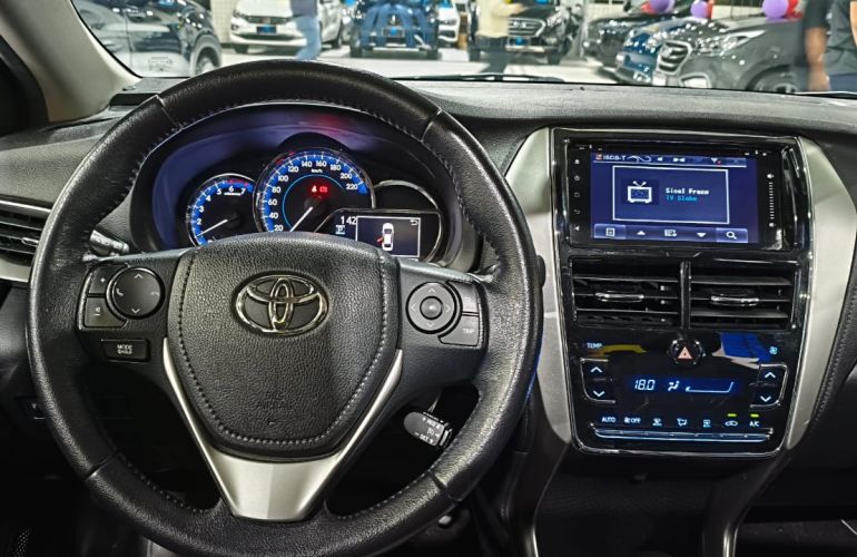 Toyota Yaris 1.5 16V Sedan Xls Multidrive - Foto #5