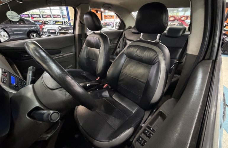 Chevrolet Cobalt 1.4 MPFi LTZ 8v - Foto #8