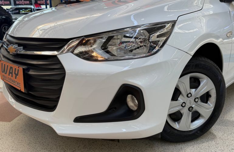 Chevrolet Onix 1.0 - Foto #2
