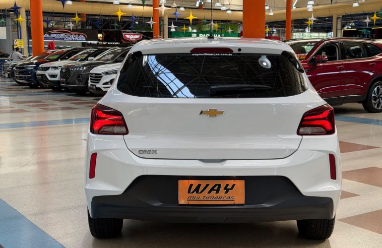 Chevrolet Onix 1.0 - Foto #5