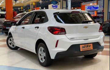 Chevrolet Onix 1.0 - Foto #6