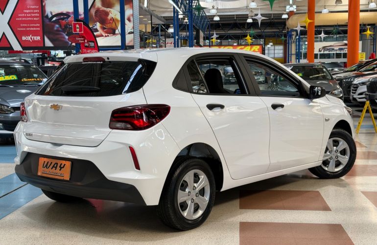 Chevrolet Onix 1.0 - Foto #7