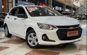 Chevrolet Onix 1.0 - Foto #8