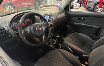 Fiat Strada 1.6 MPi Trekking CD 16v - Foto #8