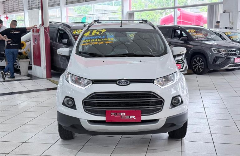 Ford Ecosport 1.6 Freestyle 16v - Foto #2