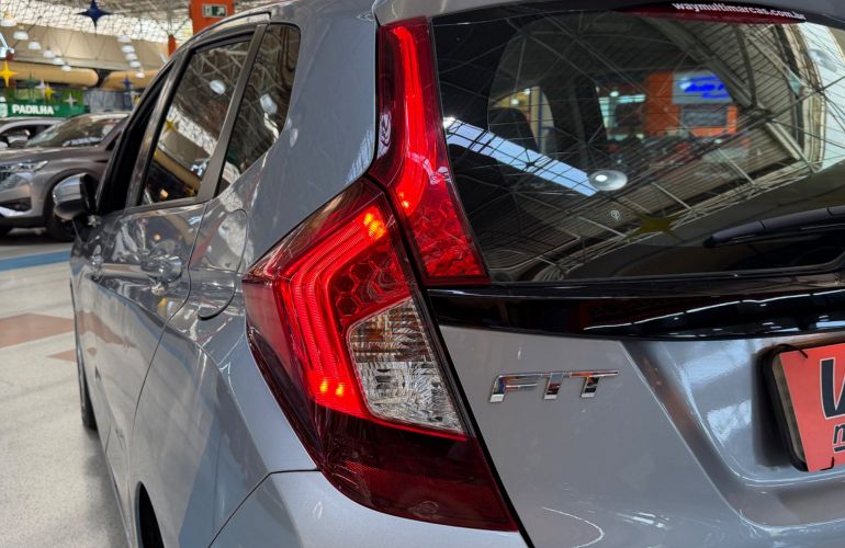 Honda Fit 1.5 DX 16v - Foto #6