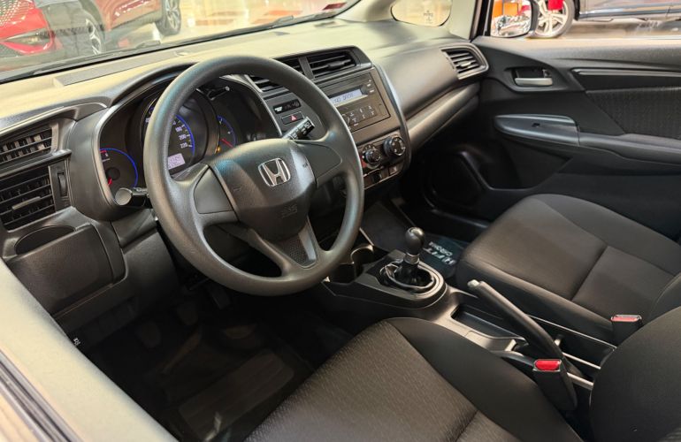 Honda Fit 1.5 DX 16v - Foto #9