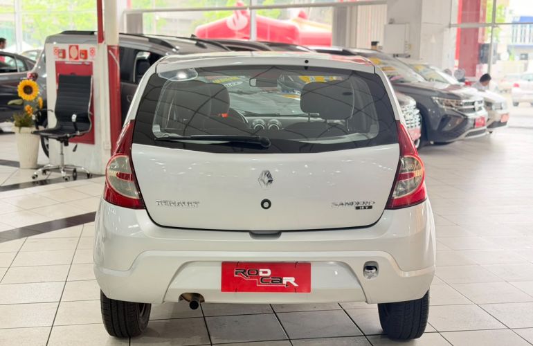 Renault Sandero 1.0 Expression 16v - Foto #6