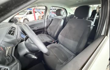 Volkswagen Voyage 1.0 12v MPi Totalflex - Foto #7
