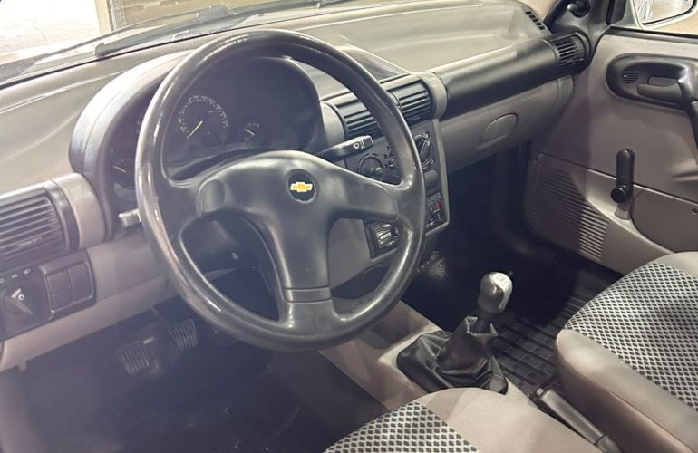 Chevrolet Classic 1.0 MPFi LS 8V Flex 4p Manual - Foto #6