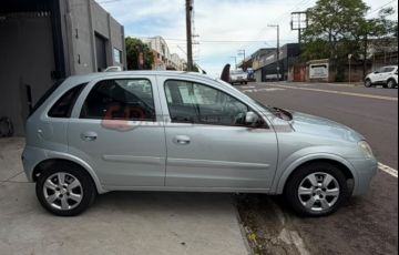 Chevrolet Corsa 1.4 MPFi Premium Sedan 8v - Foto #4