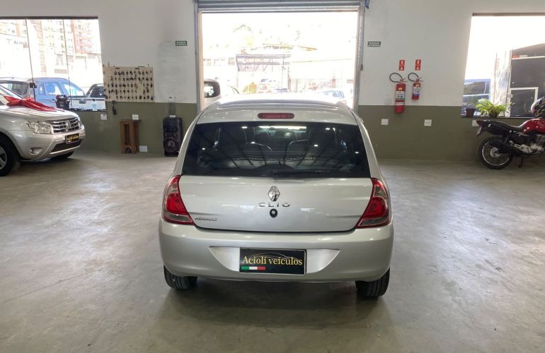 Renault Clio 1.0 Expression 16V Flex 4p Manual - Foto #3