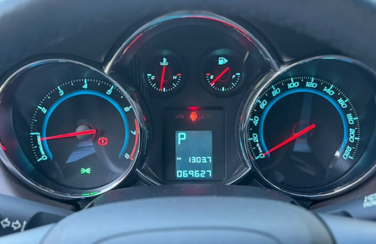 Chevrolet Cruze 1.8 LTZ Sport6 16v - Foto #4