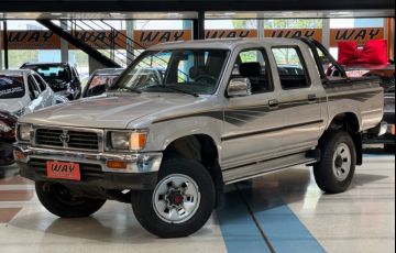 Toyota Hilux 2.8 Dlx 4x4 CD 8v
