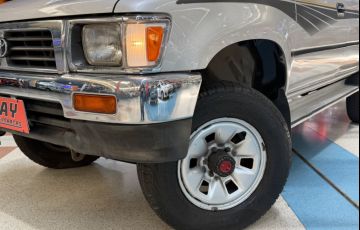 Toyota Hilux 2.8 Dlx 4x4 CD 8v - Foto #2