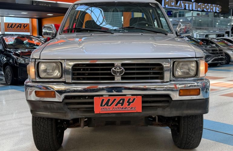 Toyota Hilux 2.8 Dlx 4x4 CD 8v - Foto #4